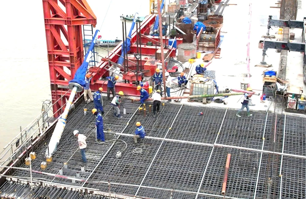 Bến Tre quyết liệt phối hợp để hoàn thành dự án cầu Rạch Miễu 2 trong năm 2025