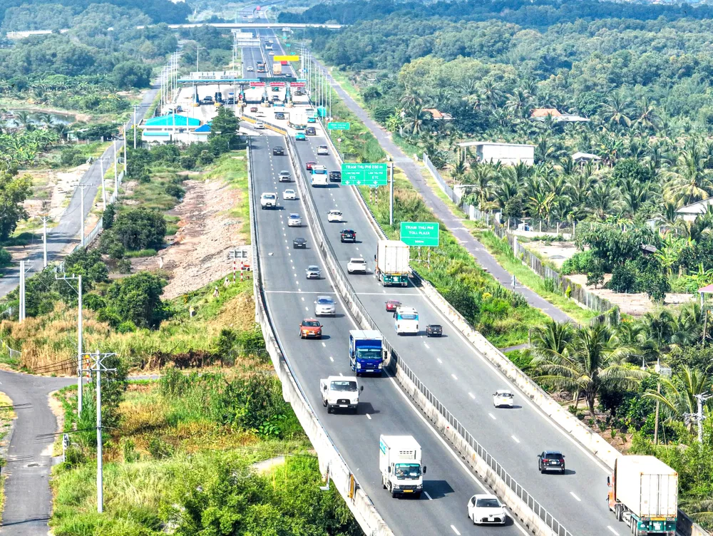 Tuyến cao tốc Trung Lương - Mỹ Thuận hiện có 4 làn xe cao-toc (2).jpg