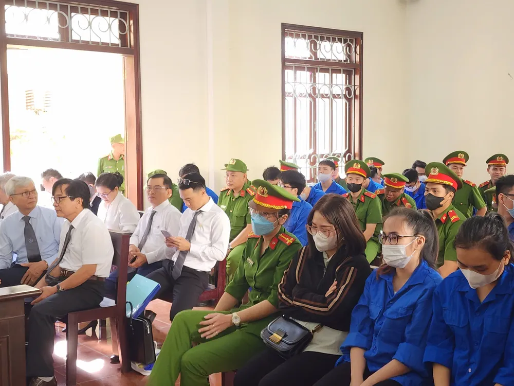 Doi-no-thue-Phap-Viet (1).jpg