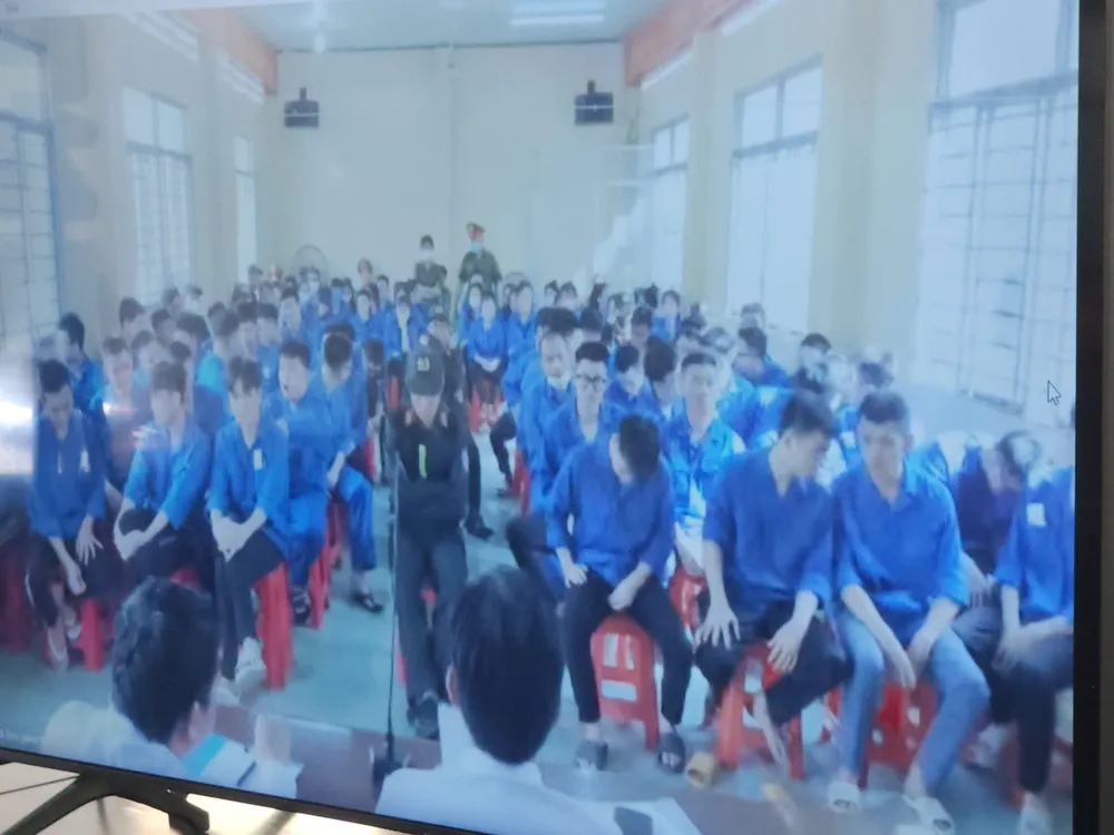 Doi-no-thue-Phap-Viet (2).jpg