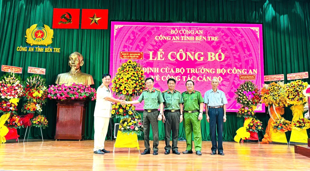 Pho-giam-doc-cong-an-ben-tre (2).jpg