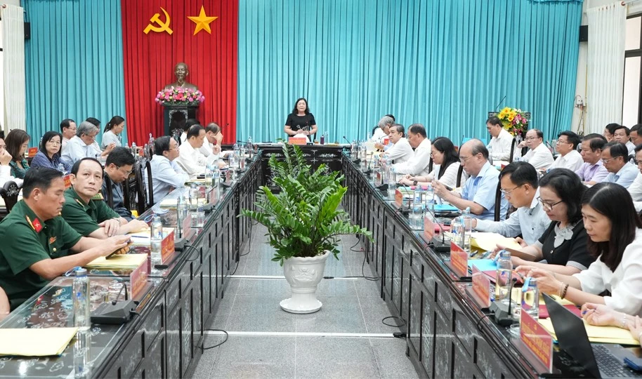 Hội nghị đột xuất cho ý kiến về đề án sắp xếp đơn vị hành chính cấp xã của tỉnh Bến Tre Bến Tre: Dự kiến giảm từ 148 đơn vị hành chính cấp xã xuống còn 48 đơn vị