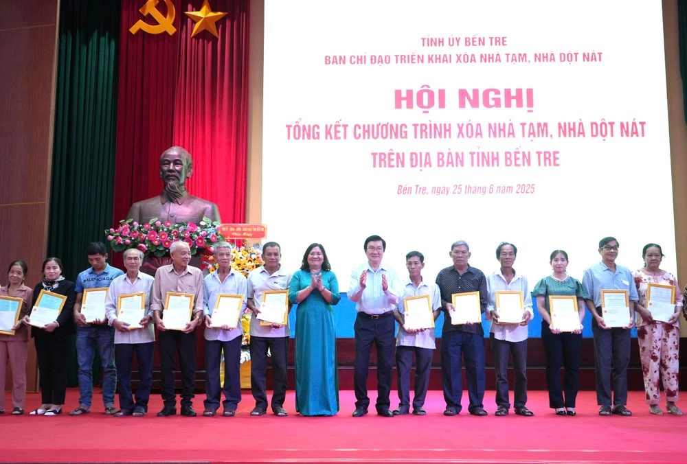 Bến Tre hoàn thành 100% chỉ tiêu xóa nhà tạm, nhà dột nát trước khi sáp nhập tỉnh