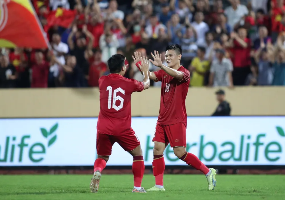 Tuấn Hải ghi bàn duy nhất trận đấu.