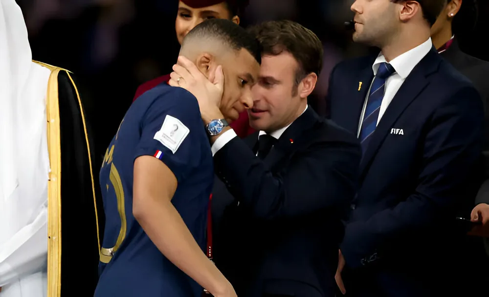 Tổng thống Pháp Emmanuel Macron không tham dự tiệc chia tay PSG của Kylian Mbappe. Ảnh: Getty kylian mbappe