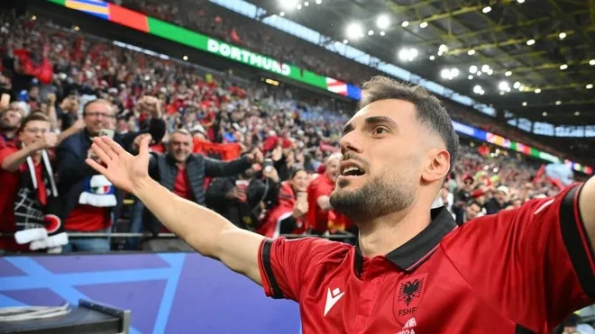 Bajrami ghi bàn sớm nhất lịch sử Euro. Ảnh: GETTY IMAGES y-de-albania-ghi-ban-thang-som-nhat-lich-su-euro--bajrami.jpg