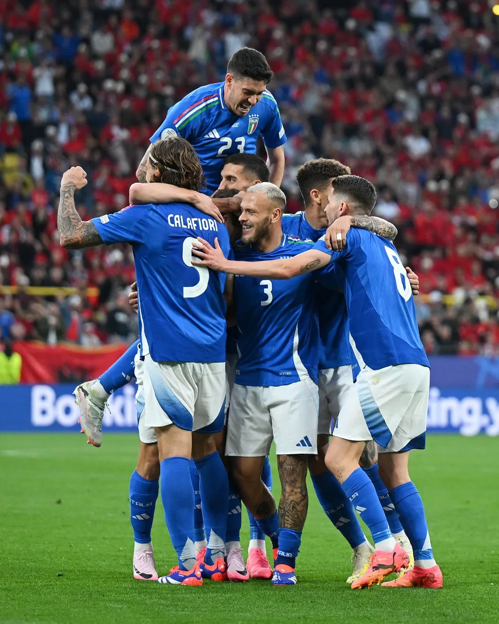 Đương kim vô địch Ý vất vả lội ngược dòng trước Albania. Ảnh: GETTY IMAGES bang-xep-hang-euro-2024-sau-luot-tran-dau_1.jpg