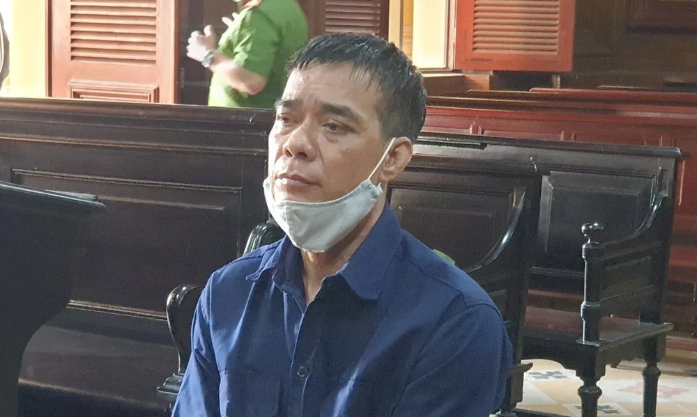 Bị cáo Nguyễn Văn Dũng tại phiên tòa. Ảnh: SONG MAI