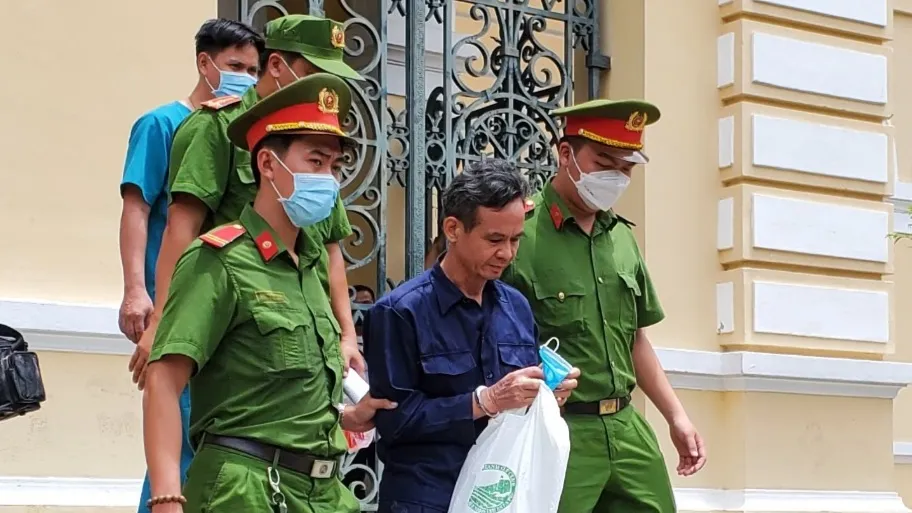 Bị cáo Trần Văn Bang sau phiên xét xử. ẢNH: TC