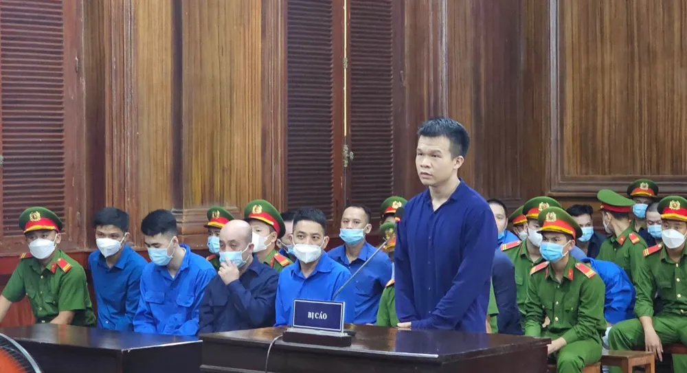 Xét hỏi các bị cáo tại phiên tòa. ẢNH: XD