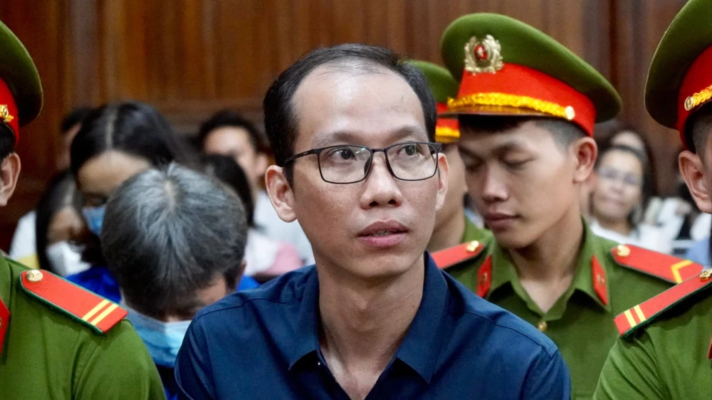 Nguyễn Văn Lợi - người đại diện đứng tên ba trong bốn công ty “sân sau” theo chỉ đạo của cựu giám đốc BV Thủ Đức. Ảnh: TRẦN LINH BV Thủ Đức