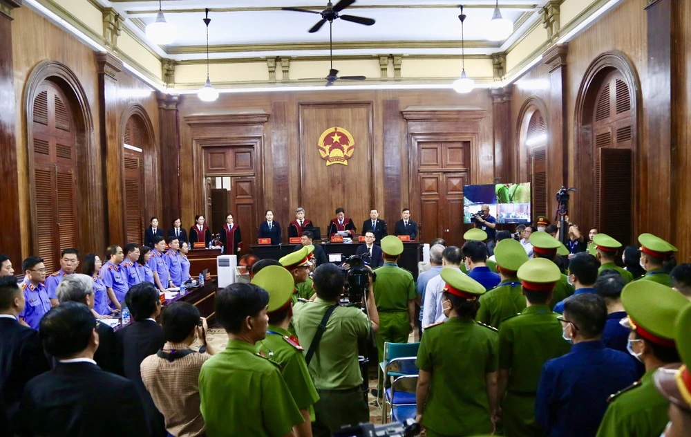 Toàn cảnh phiên xét xử Trương Mỹ Lan và 85 bị cáo trong vụ Vạn Thịnh Phát. Ảnh: HOÀNG GIANG Truong My Lan.jpg