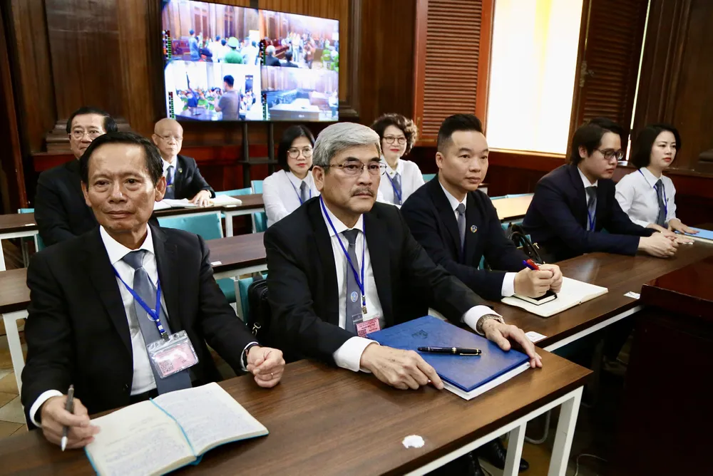 Trong nhiều ngày tranh luận, HĐXX đã tạo điều kiện tối đa để quyền bào chữa và tự bào chữa của luật sư và các bị cáo để tranh luận lại với quan điểm buộc tội của đại diện VKS. Ảnh: HOÀNG GIANG Luat su Van Thinh Phat.jpg