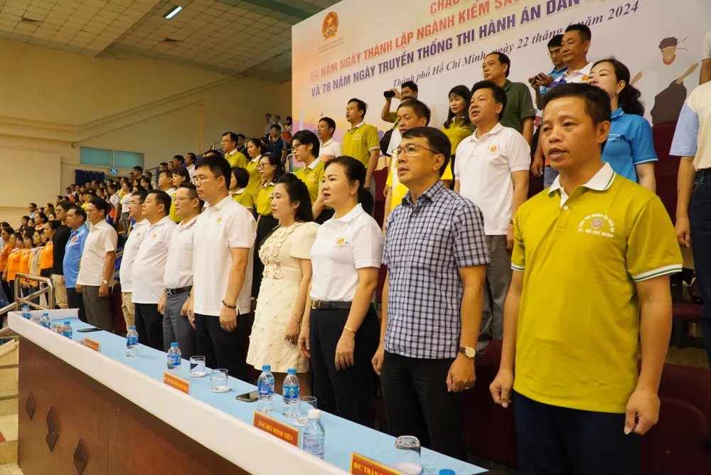 Lãnh đạo VKSND TP.HCM và Cục THADS TP.HCM tại hội thao. Ảnh: SONG MAI VKSND TP.HCM