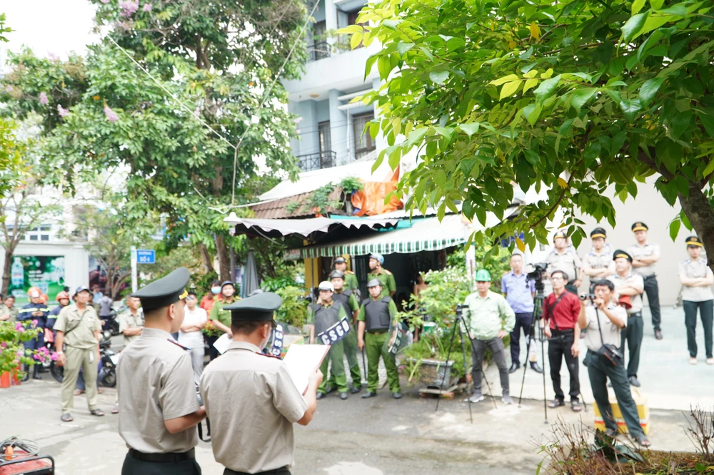 cuong che giao tai san.jpg