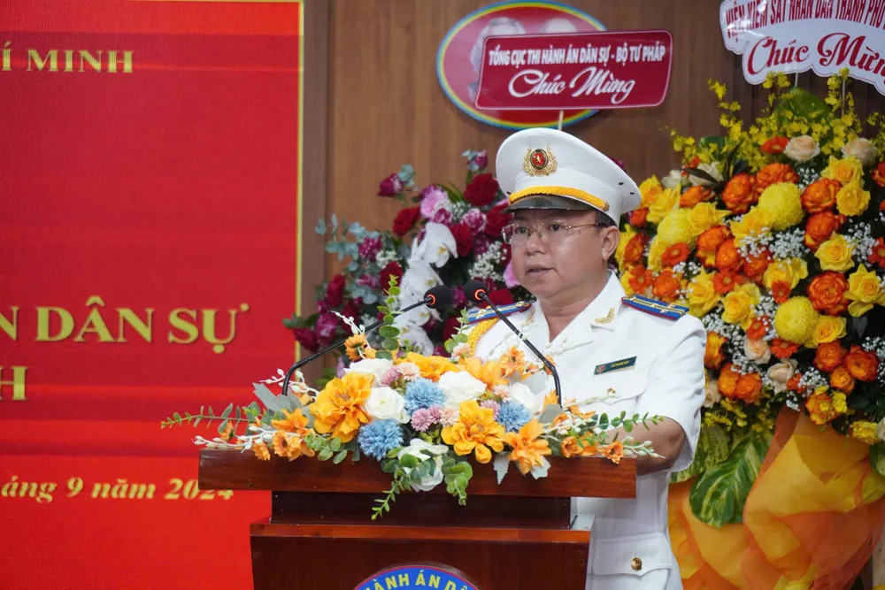Tân Phó cục trưởng Cục THADS TP.HCM Đỗ Phong Hóa phát biểu nhận nhiệm vụ. Ảnh: TRẦN LINH Ông Đỗ Phong Hóa Phó cục trưởng Cục THADS TP.HCM.jpg