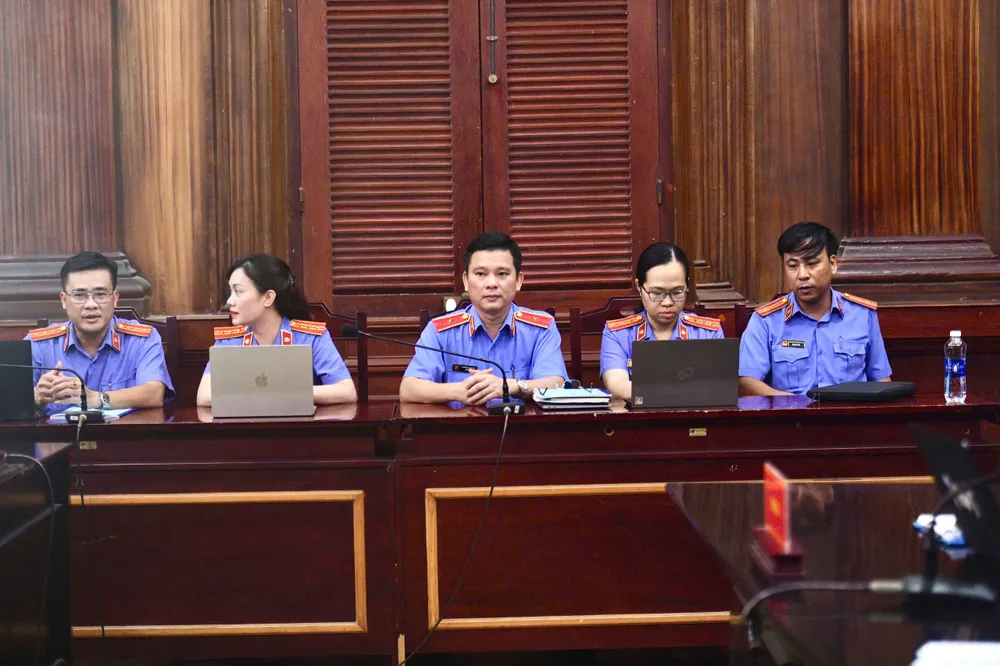 Đại diện VKSND TP.HCM.jpg