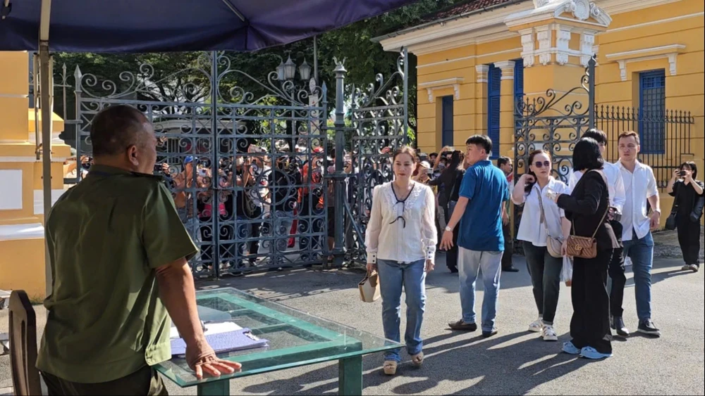 con gái cố NSƯT Vũ Linh