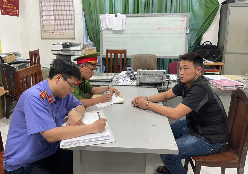 tài xế đánh người