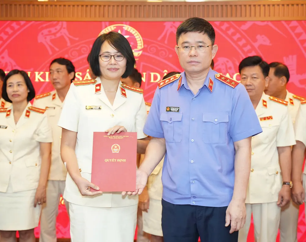 chum-anh-vien-truong-vksnd-tp-hcm-moi-va-19-vien-truong-vksnd-khu-vuc-tai-tp-hcm-kv2.jpg