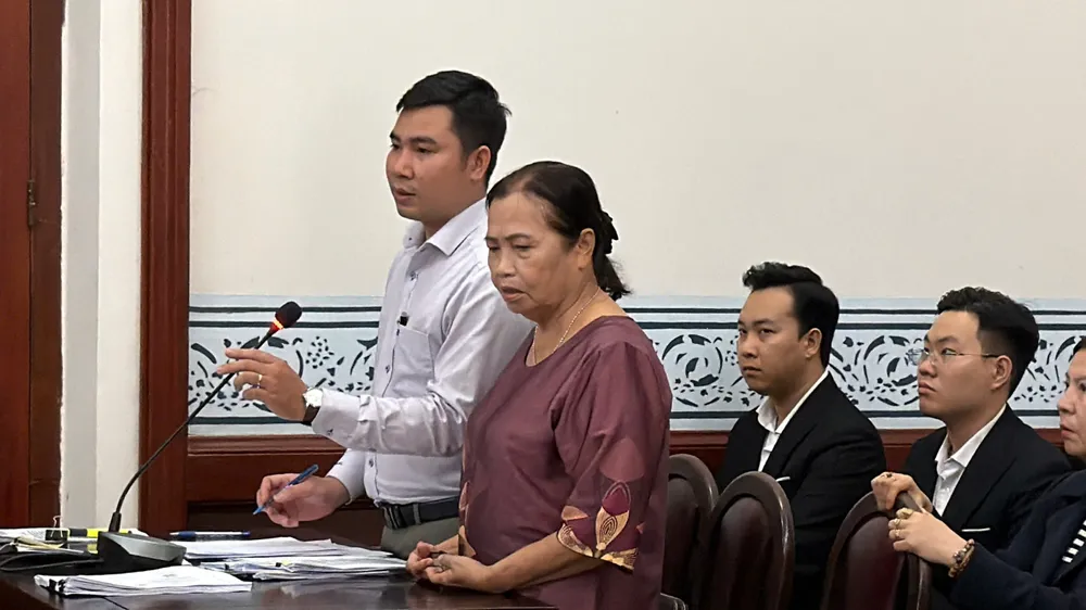 Phiên tòa tranh chấp di sản cố diễn viên Đức Tiến