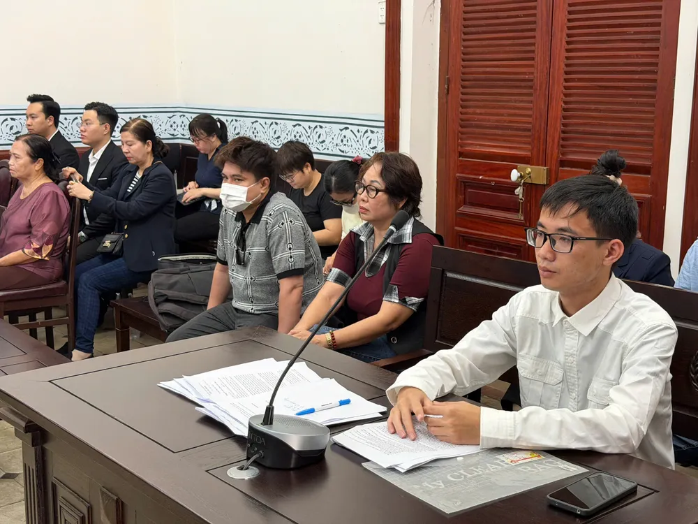 Phiên tòa tranh chấp di sản cố diễn viên Đức Tiến