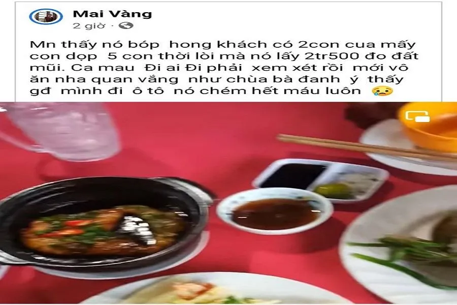 Trong ảnh đăng trên Facebook Mai Vàng có cá dứa kho, bồn bồn xào, cơm... nhưng bài viết không kể đến, còn nâng giá tiền từ 1,2 triệu lên 2,5 triệu đồng. Trong ảnh đăng trên Facebook Mai Vàng có cá dứa kho, bồn bồn xào, cơm... nhưng bài viết không kể đến, còn nâng giá tiền từ 1,2 triệu lên 2,5 triệu đồng.