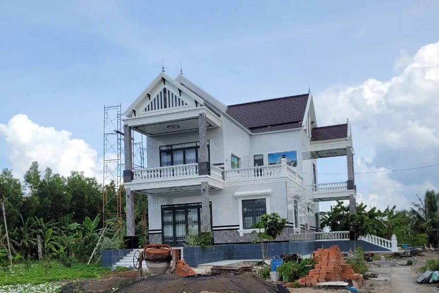 Phát hiện một biệt thự xây trái luật trên đất lâm nghiệp ở Cà Mau