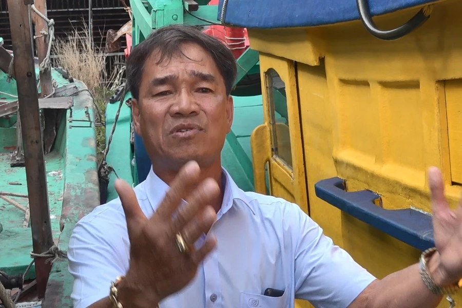 trộm có mã tấu trên sông Ông Đốc