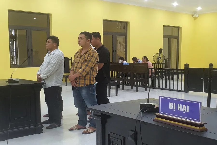 Bị cáo tự vẫn 1.jpg