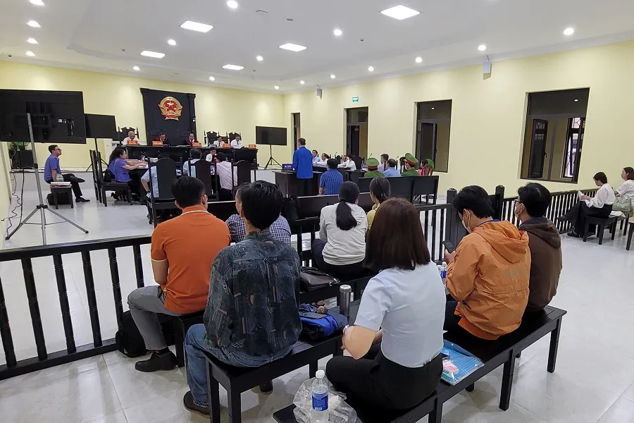 Toàn cảnh phiên Toà vụ án lừa đảo tại nhà máy rác thải thành phố Cà Mau chiều 19-9-2024. Ảnh: TRẦN VŨ Tô Hoài Dân 3.jpg
