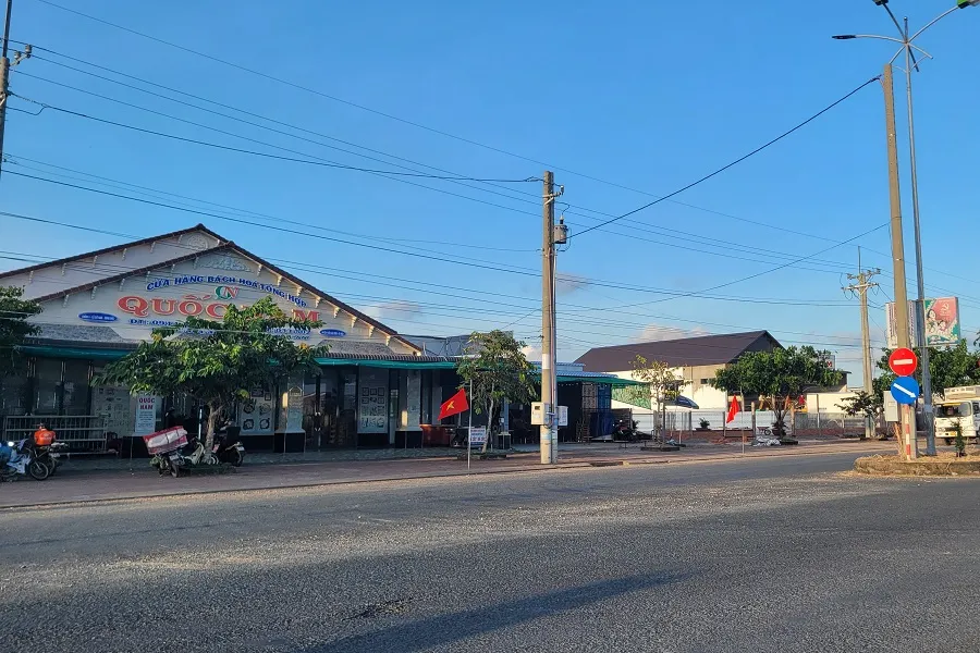 Lãng phí đất đai Sông Đốc Cà Mau 3.jpg