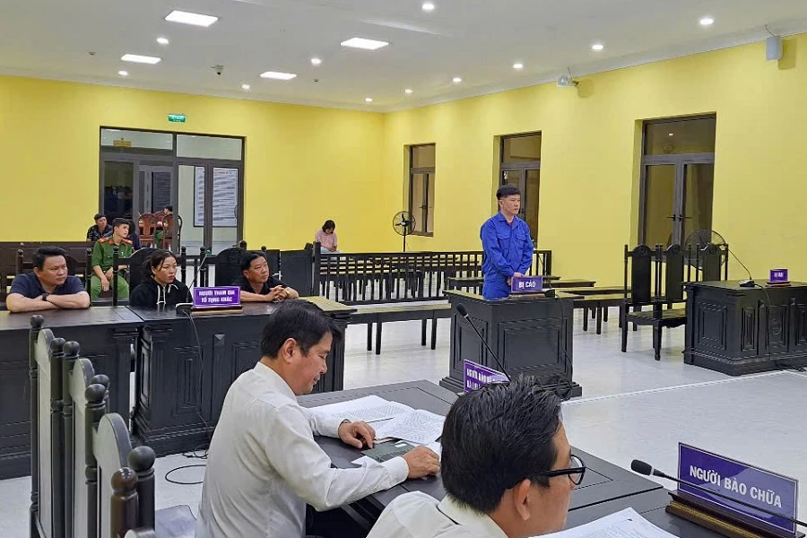 Gái trẻ đang buồn 2.jpg