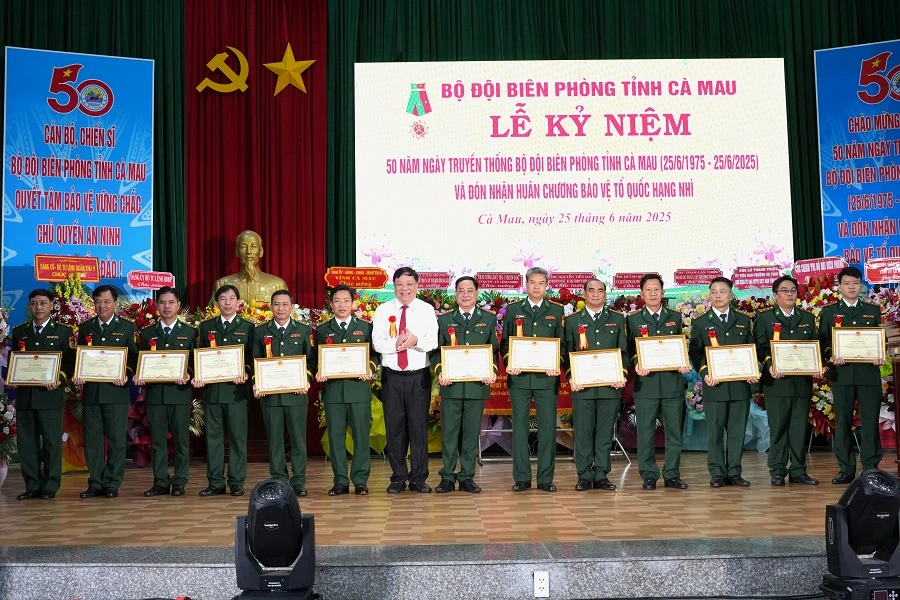 Bộ đội Biên phòng Cà Mau 2.jpg