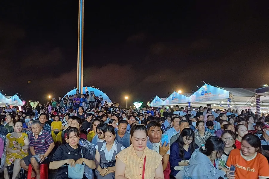 Ngày hội cua Cà Mau 3.jpg