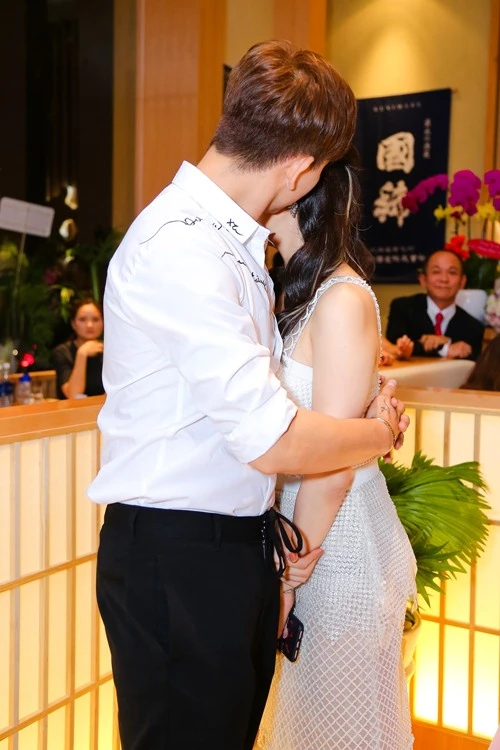 sau on ao ly hon, tim va truong quynh anh om hon tinh cam o chon dong nguoi - 8