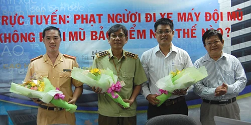 Trực tuyến: Phạt người đi xe máy đội mũ không phải mũ bảo hiểm như thế nào? ảnh 76