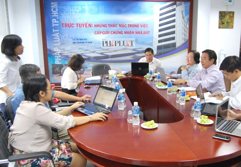 Giao lưu trực tuyến về việc cấp giấy chứng nhận nhà, đất ảnh 79