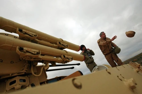 BMPT-72 được cải tiến từ mẫu xe tăng chiến đấu chủ lực nổi tiếng T-72. So với các mẫu xe tăng BMPT trước, chiến xa mới được cải thiện hỏa lực và tháp pháo tăng khả năng tự bảo vệ.