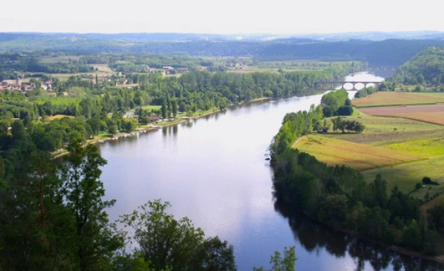 8 ngôi làng tuyệt đẹp ít người biết đến ở châu Âu ảnh 13