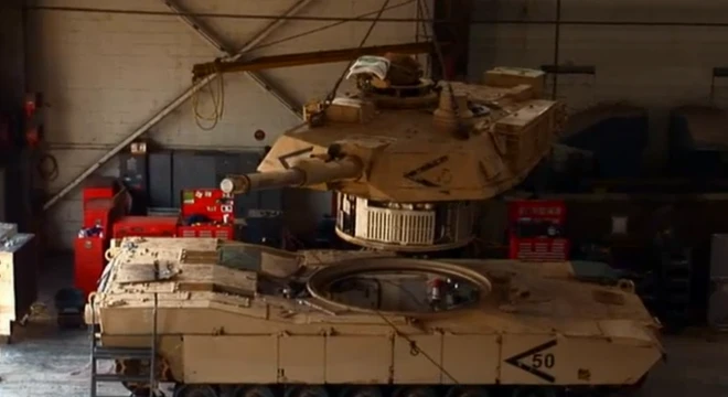 Tận mắt quy trình bảo dưỡng, nâng cấp xe tăng M1 Abrams Mỹ ảnh 1
