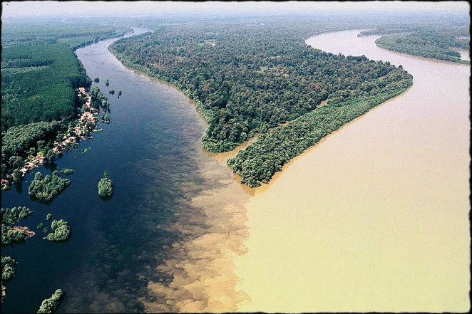 Những dòng sông hợp lưu không chịu hợp màu ảnh 7