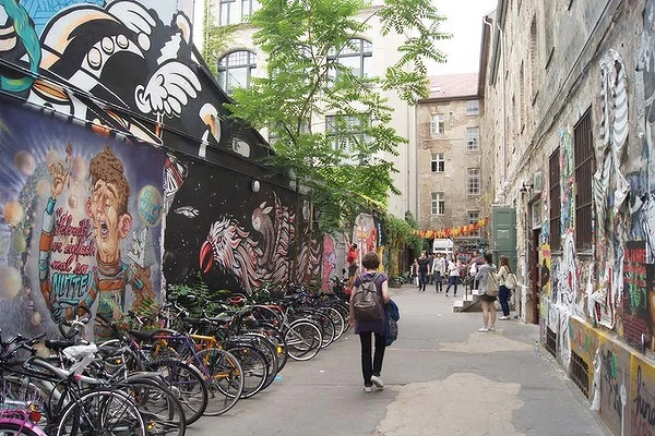 Nghệ thuật đường phố ở Berlin ảnh 5