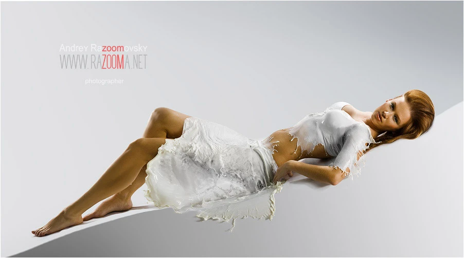 Nude với sữa ảnh 4