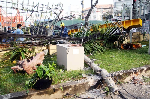 Tác phẩm 'Chiến thắng' của nhà điêu khắc Mai Chửng bị vỡ nát, có khôi phục lại cũng không được như cũ'.