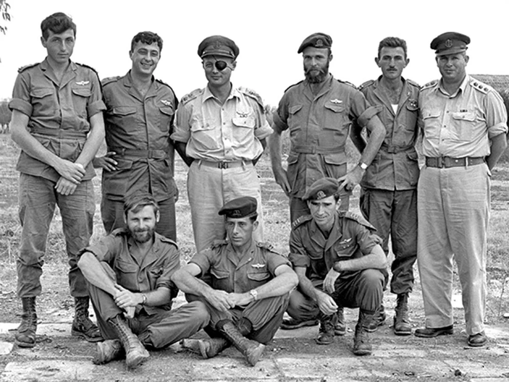 Cuộc đời cựu Thủ tướng Israel qua ảnh ảnh 1