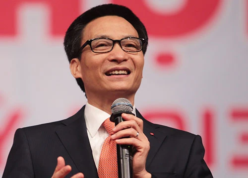 Phó thủ tướng Vũ Đức Đam cho rằng người trẻ và tài giỏi như Đông là nhân tố đưa đất nước giàu mạnh