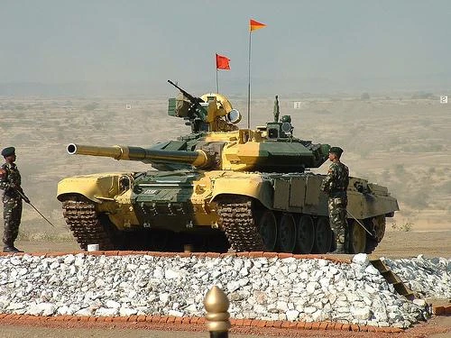 Tăng T-90 của Nga trong biên chế quân đội Ấn Độ