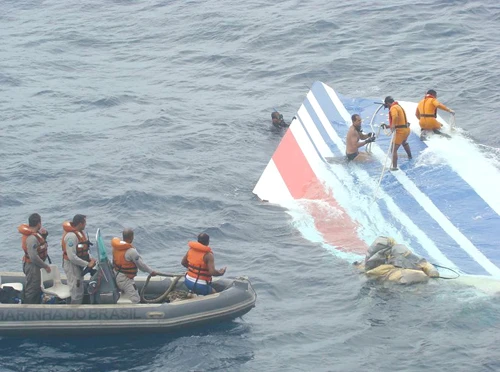 Mảnh vỡ máy bay của hãng Air France được tìm thấy trên biển năm 2011. Ảnh:airfactsjournal.com