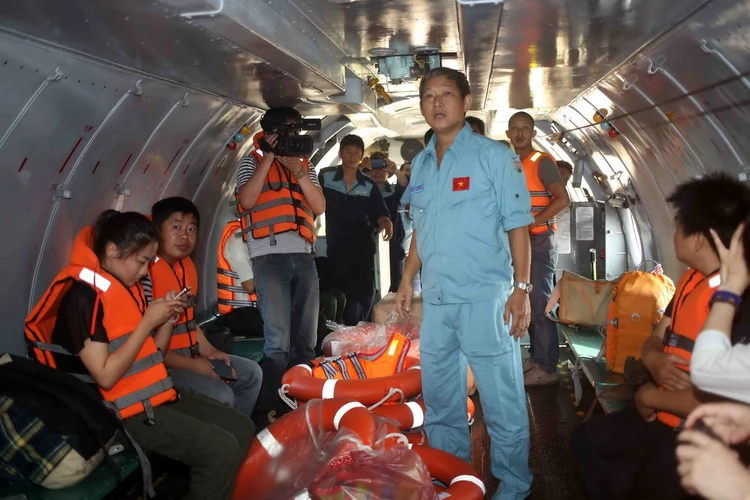 Bay cùng AH26 ảnh 10